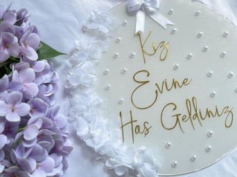 Kapı Süsü İncili