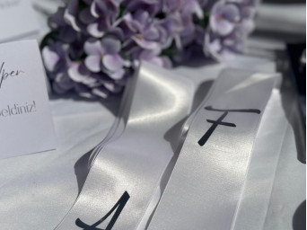 Takı Kurdelesi Beyaz Renk (2 adet ) Takı Kurdelesi Beyaz Renk (2 adet )